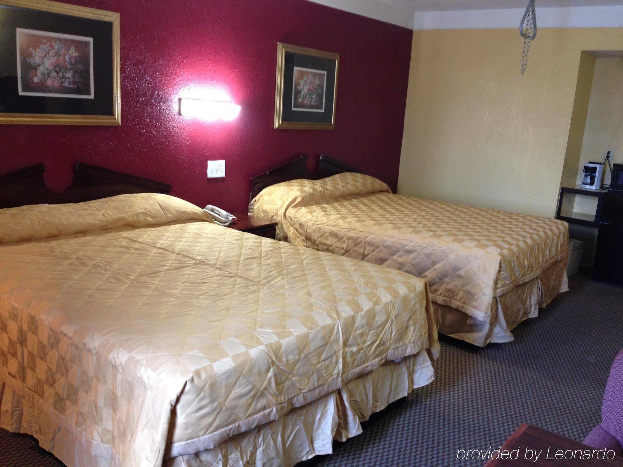 Economy Inn & Suites Denton Buitenkant foto